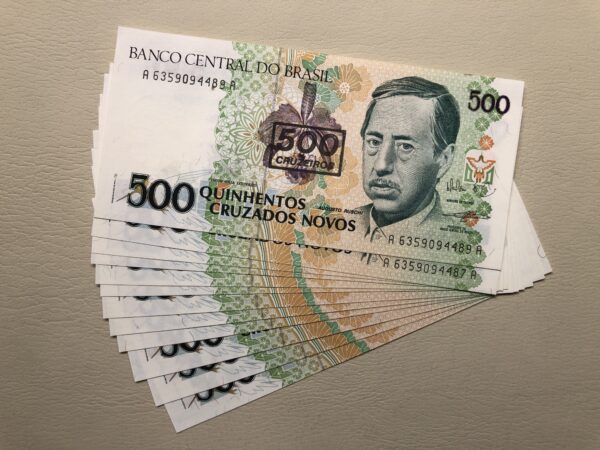 Brasil 500 Nuevos Cruzados 1990 UNC P226b colibrí