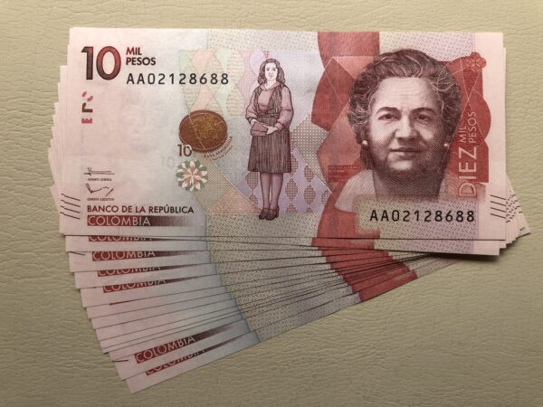 Colombia 10000 pesos 2016 serie AA UNC P460 rio amazonas