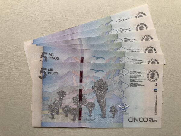 Colombia 5000 pesos 2016 serie AA UNC P459 Paramos - Imagen 2